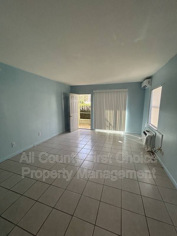 Condo for rent at 5364 4th St N #211, Saint Petersburg, FL 33703