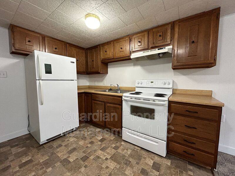 Apartment for rent at 1001 N Buchanan St #9, Maryville, MO 64468