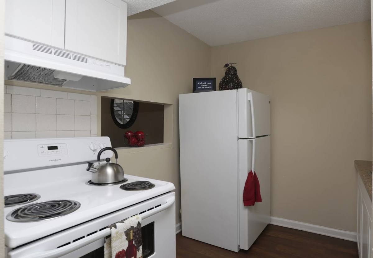 Apartment for rent at 100 Riverbend Dr, West Columbia, SC 29169