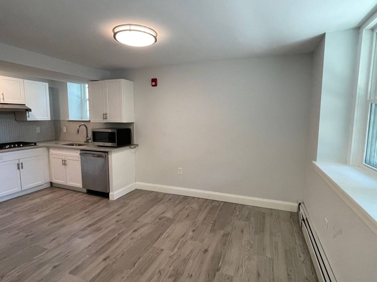 Apartment for rent at 233 Lafayette St #104, Salem, MA 01970