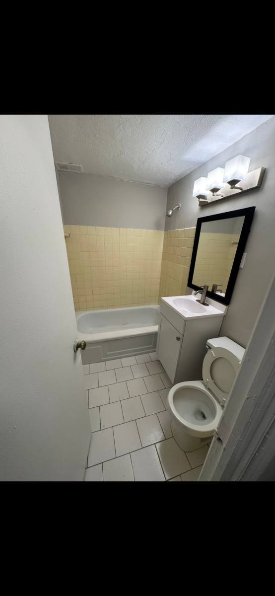 Apartment for rent at 2501 Kemper Rd, Cleveland, OH 44120