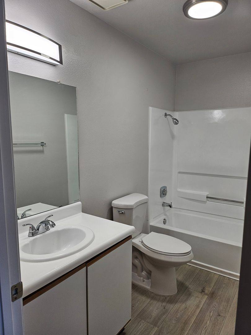 Apartment for rent at 38121 25th St E, Palmdale, CA 93550
