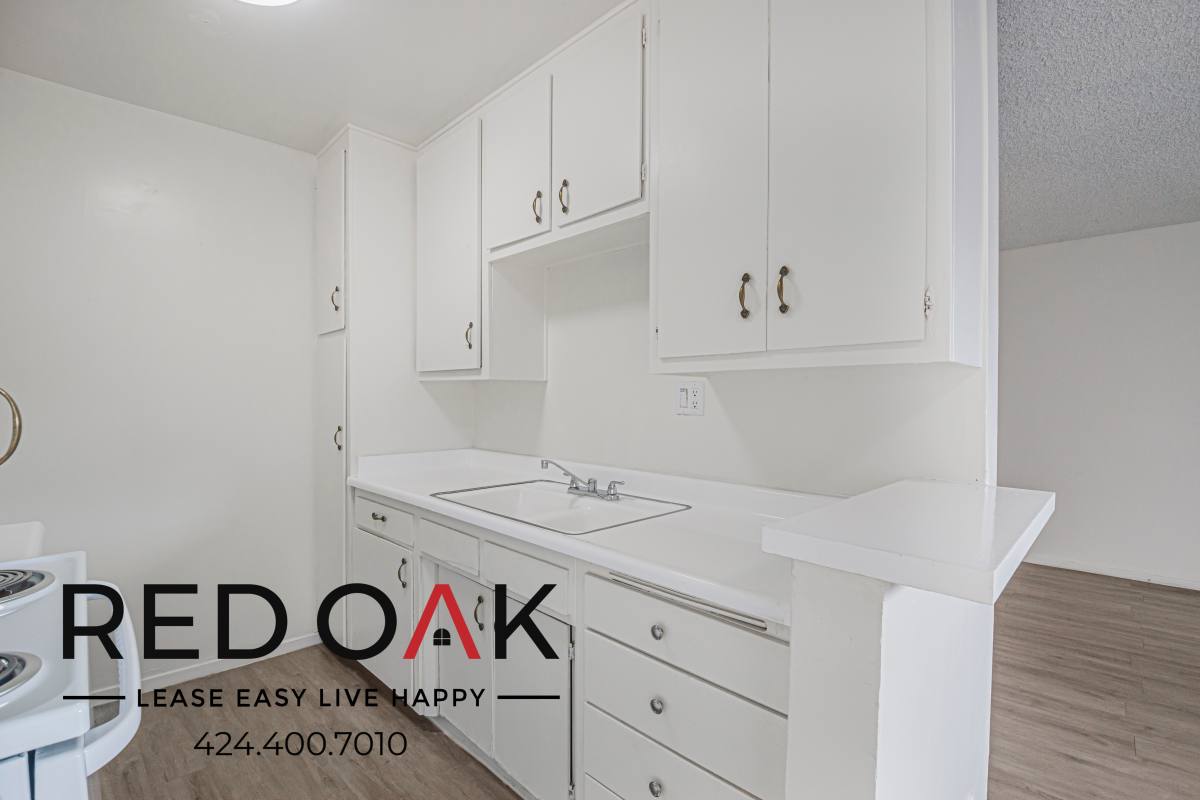 Condo for rent at 915 N Wilton Place #113, Los Angeles, CA 90038