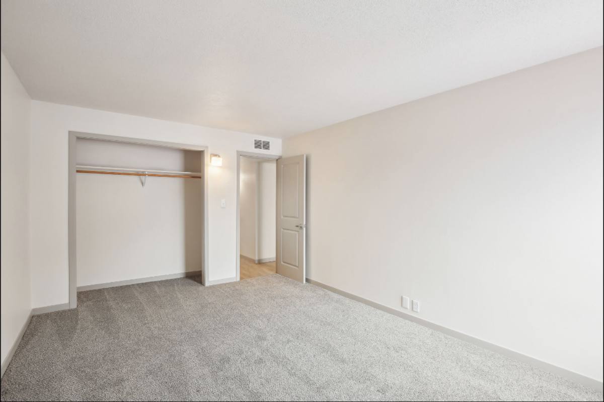 Apartment for rent at 1735 W 19th St, Lawrence, KS 66046