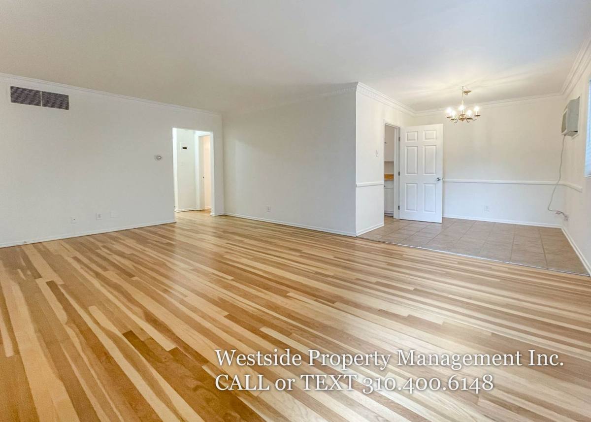Apartment for rent at 244 S Doheny Dr #246, Beverly Hills, CA 90211