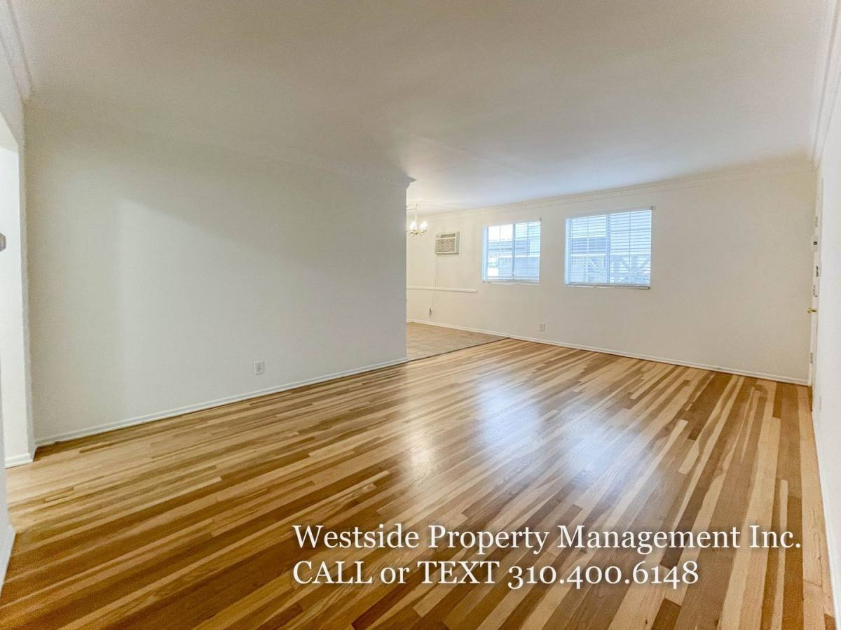Apartment for rent at 244 S Doheny Dr #246, Beverly Hills, CA 90211