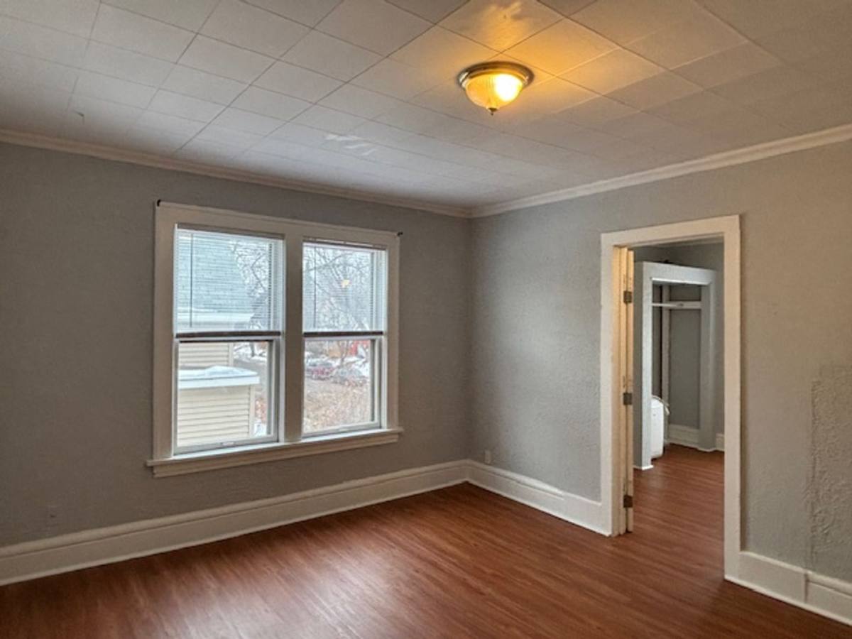 Apartment for rent at 580 Thomas Ave W, Saint Paul, MN 55103