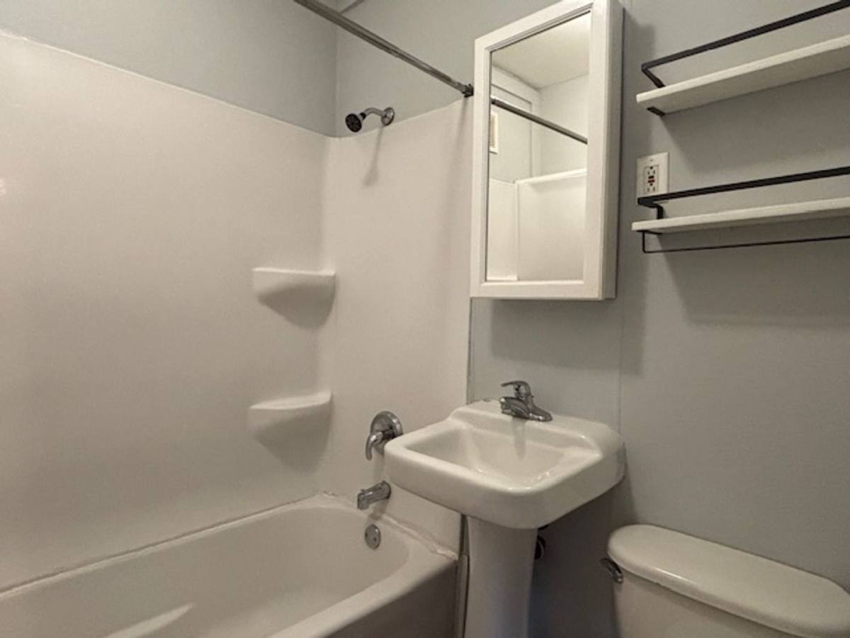 Apartment for rent at 580 Thomas Ave W, Saint Paul, MN 55103