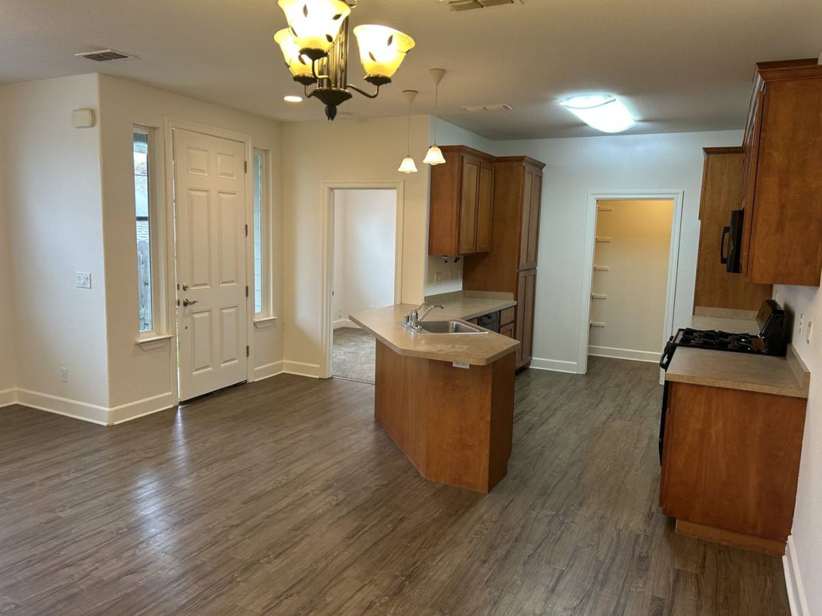 Apartment for rent at 403-405 Gilcrest Ave, Vallejo, CA 94591