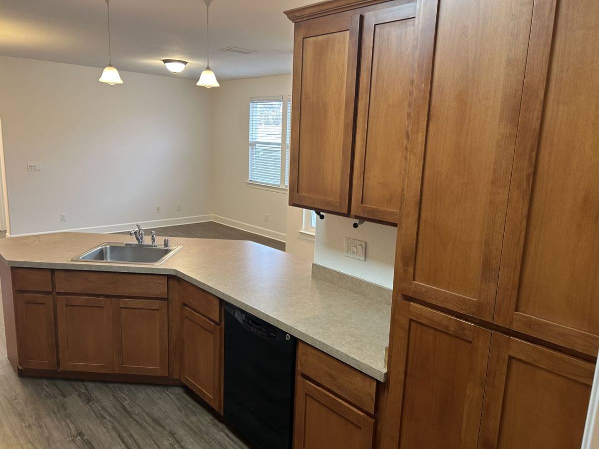 Apartment for rent at 403-405 Gilcrest Ave, Vallejo, CA 94591