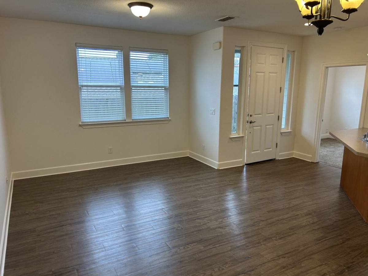 Apartment for rent at 403-405 Gilcrest Ave, Vallejo, CA 94591