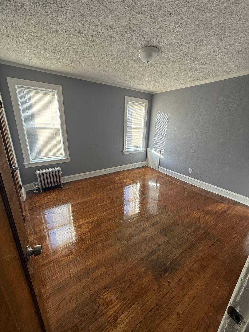 Apartment for rent at 1651 E 74th Place, Chicago, IL 60649