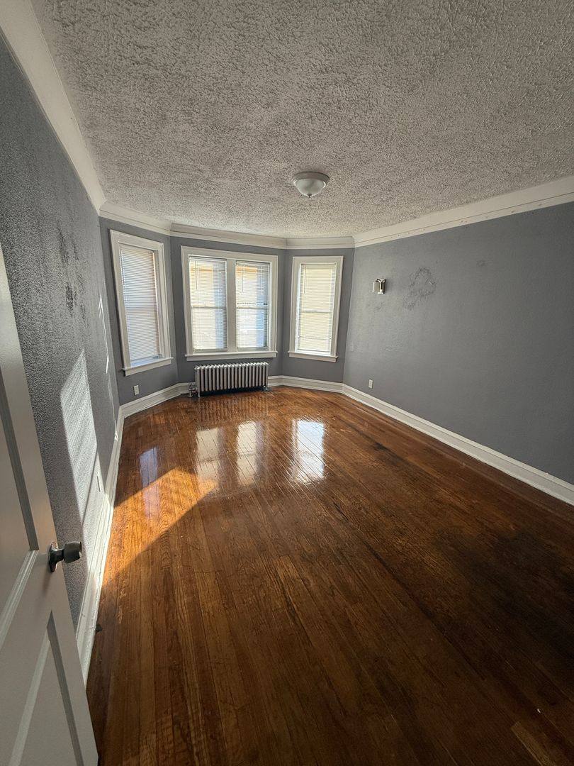 Apartment for rent at 1651 E 74th Place, Chicago, IL 60649