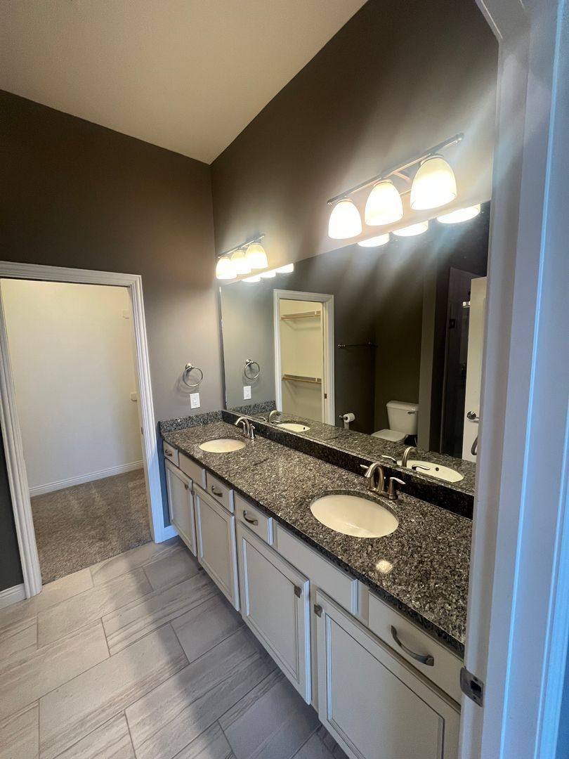 Apartment for rent at 1616 Residence Dr, Columbia, MO 65201