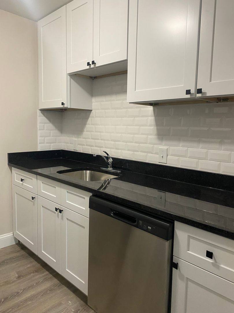 Apartment for rent at 2 Weaver St, Fall River, MA 02720