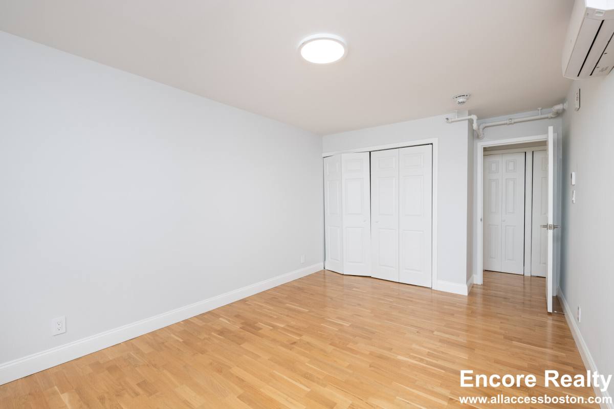 Apartment for rent at 1410 Columbia Rd #714I, South Boston, MA 02127