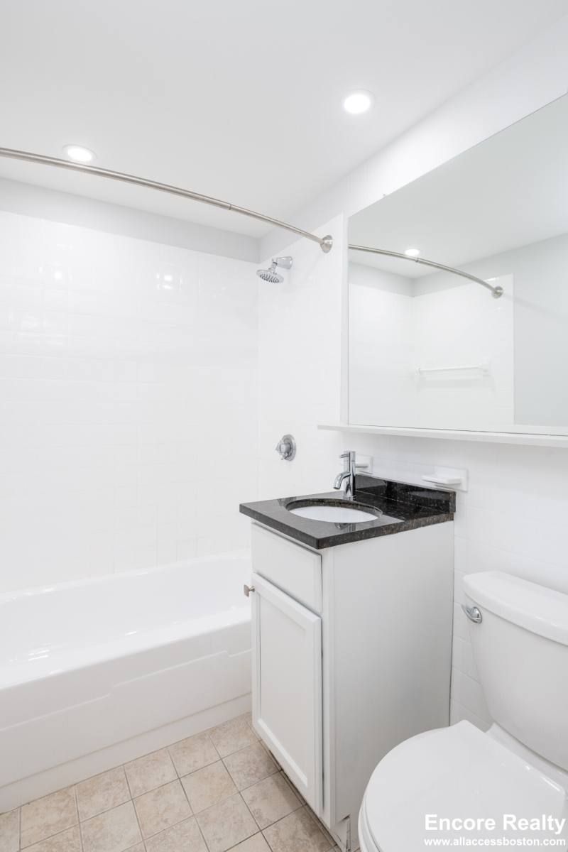 Apartment for rent at 1410 Columbia Rd #714I, South Boston, MA 02127