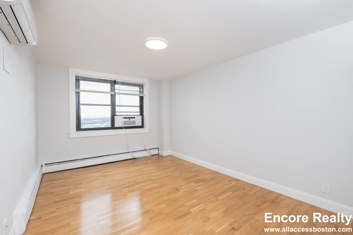 Apartment for rent at 1410 Columbia Rd #714I, South Boston, MA 02127