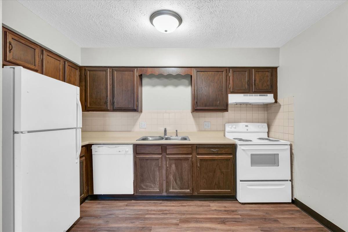 Apartment for rent at 5 Willedrob Rd, Bloomington, IL 61701