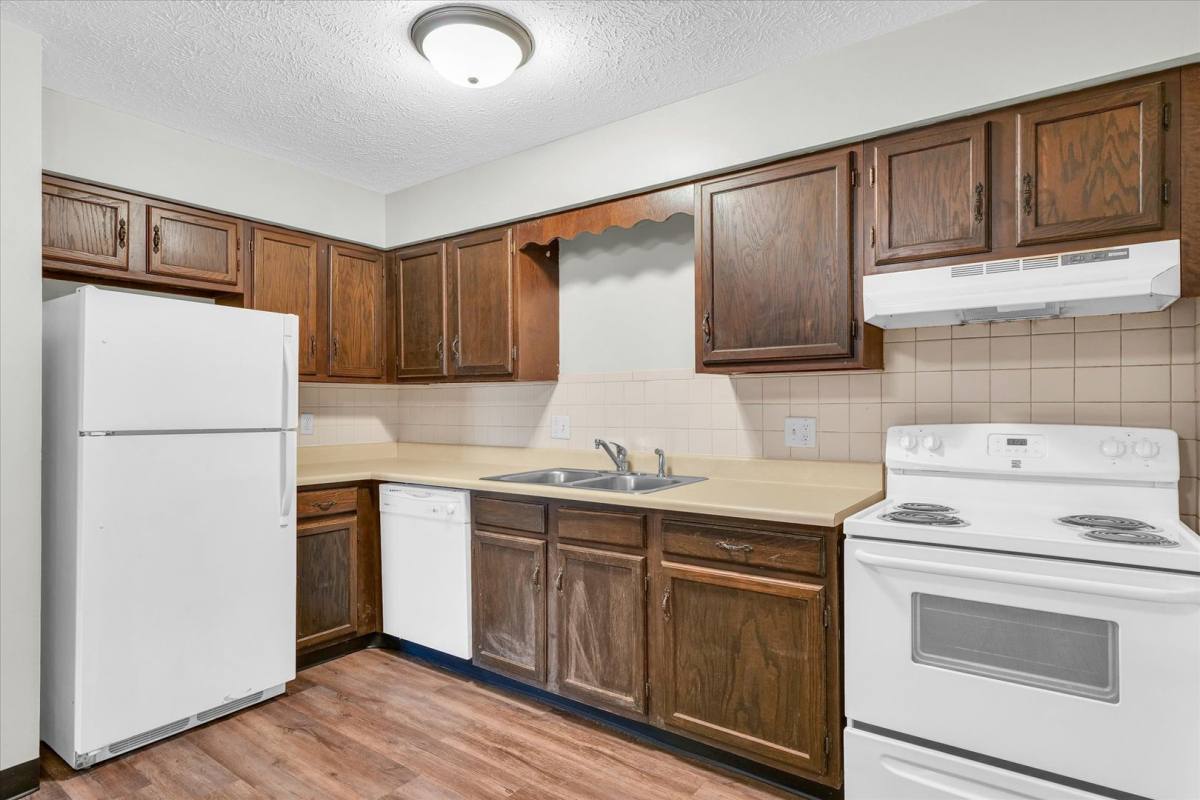 Apartment for rent at 5 Willedrob Rd, Bloomington, IL 61701