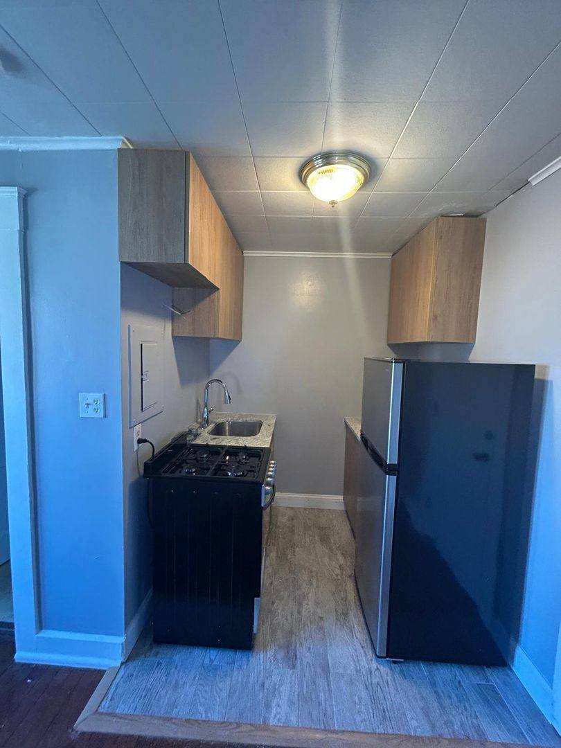 Apartment for rent at 1 Park Circle, Milford, CT 06460