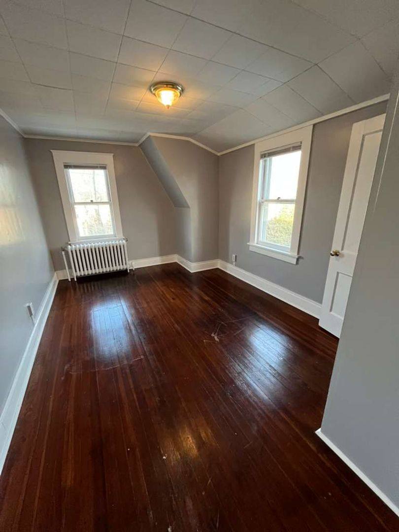 Apartment for rent at 1 Park Circle, Milford, CT 06460