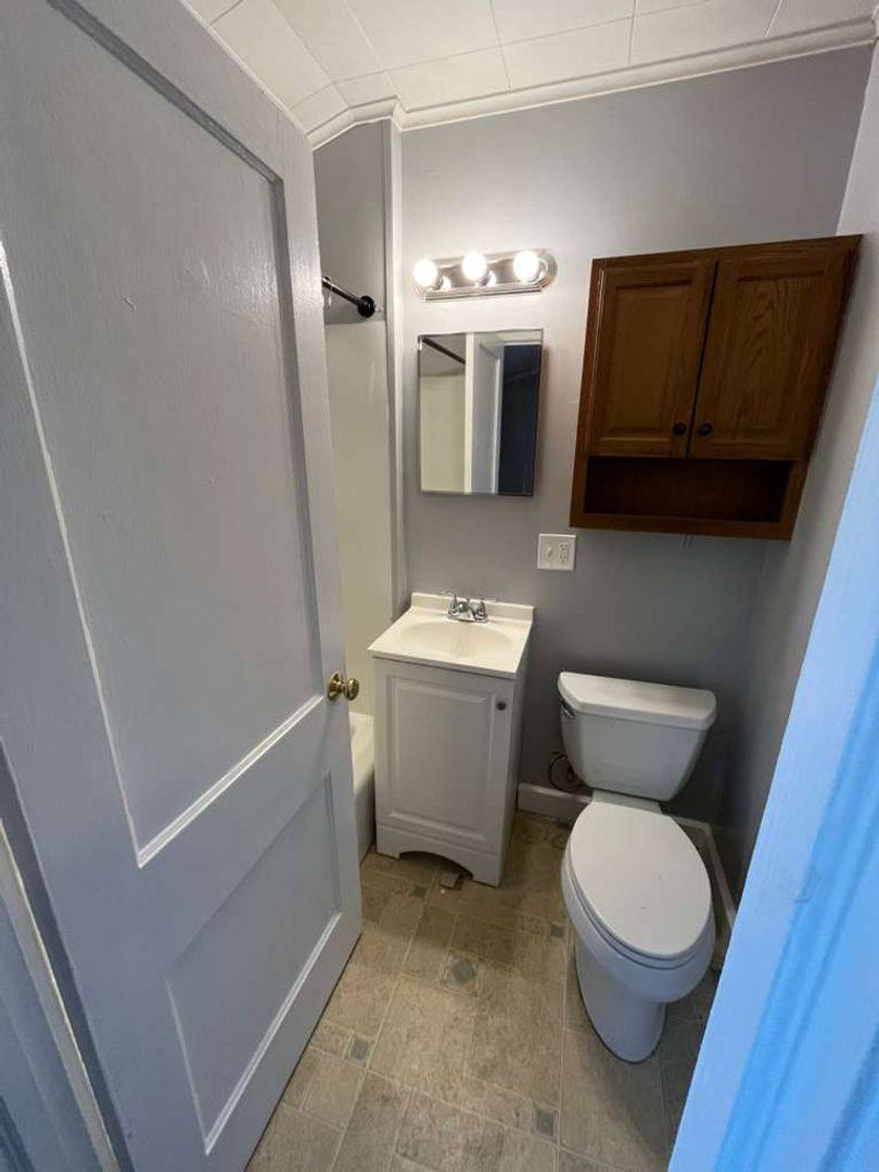 Apartment for rent at 1 Park Circle, Milford, CT 06460
