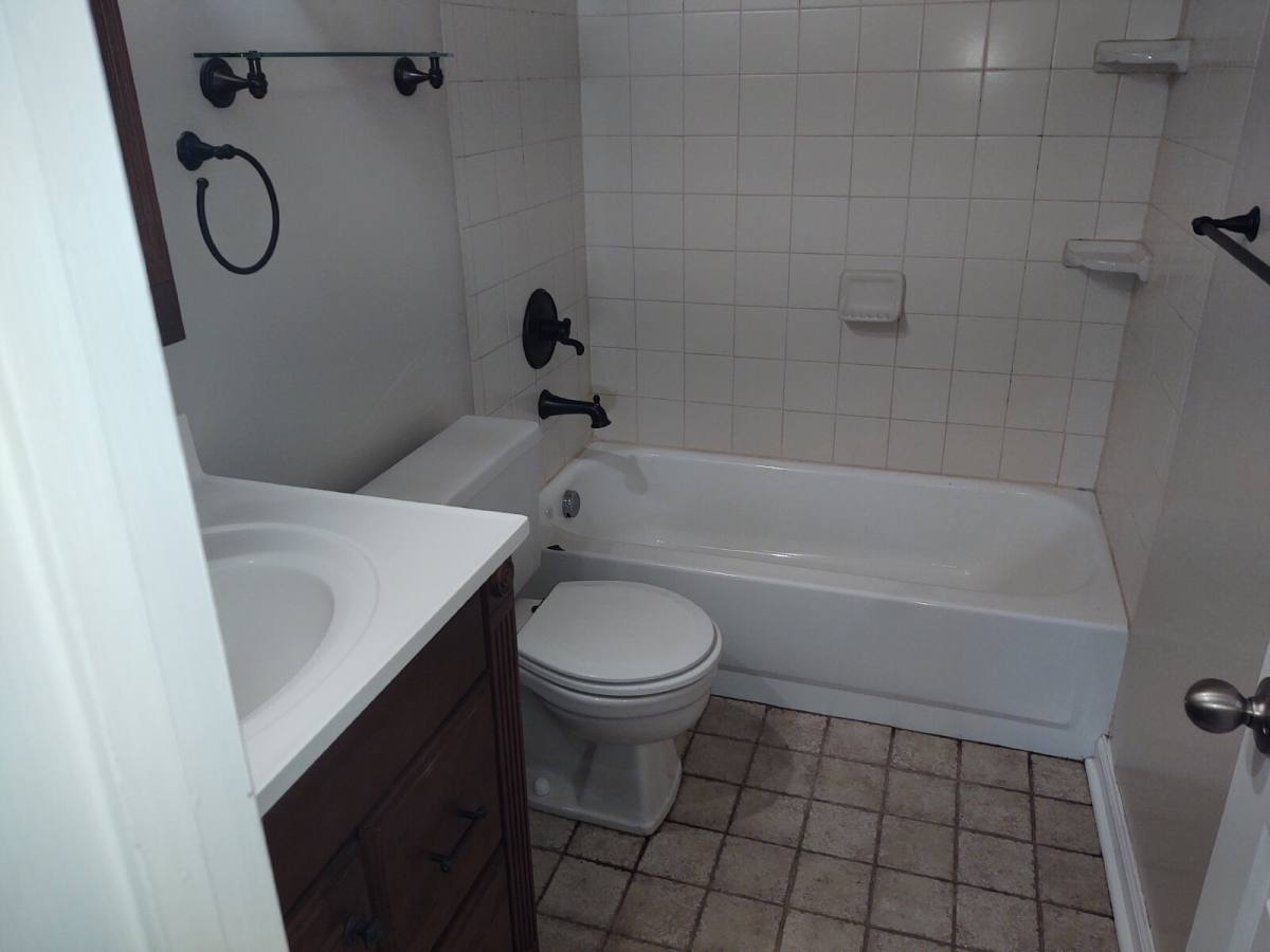 House for rent at 1921 Shepherds Gate, Chesapeake, VA 23320