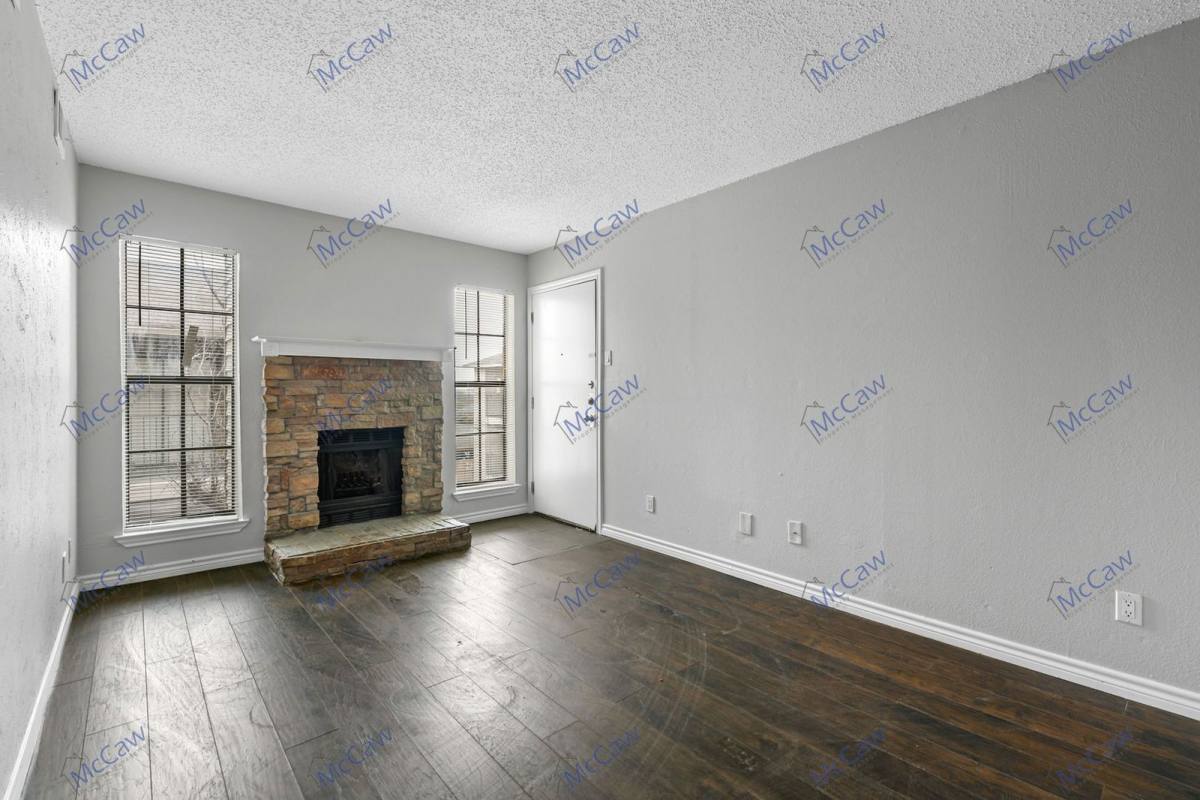 Condo for rent at 9520 Royal Lane #321, Dallas, TX 75243