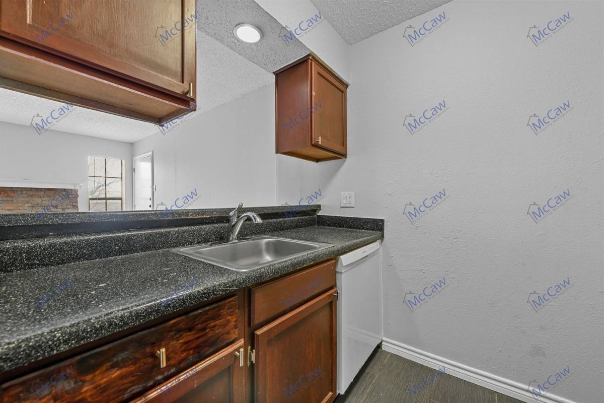 Condo for rent at 9520 Royal Lane #321, Dallas, TX 75243