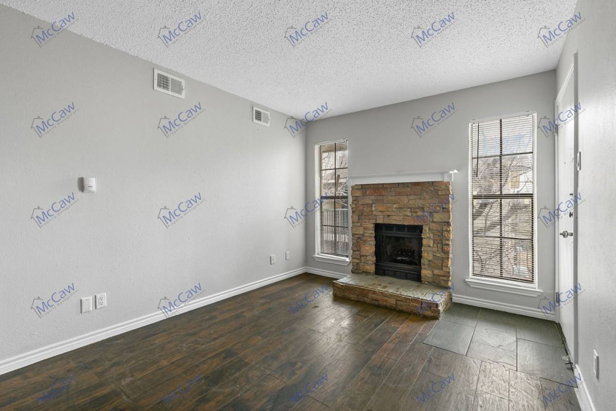 Condo for rent at 9520 Royal Lane #321, Dallas, TX 75243