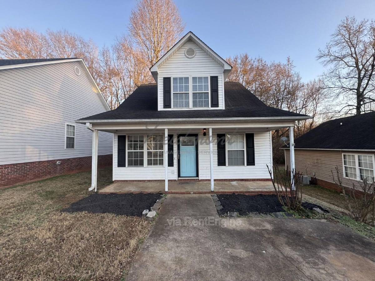 House for rent at 530 Fawn Branch Trail, Boiling Springs, SC 29316