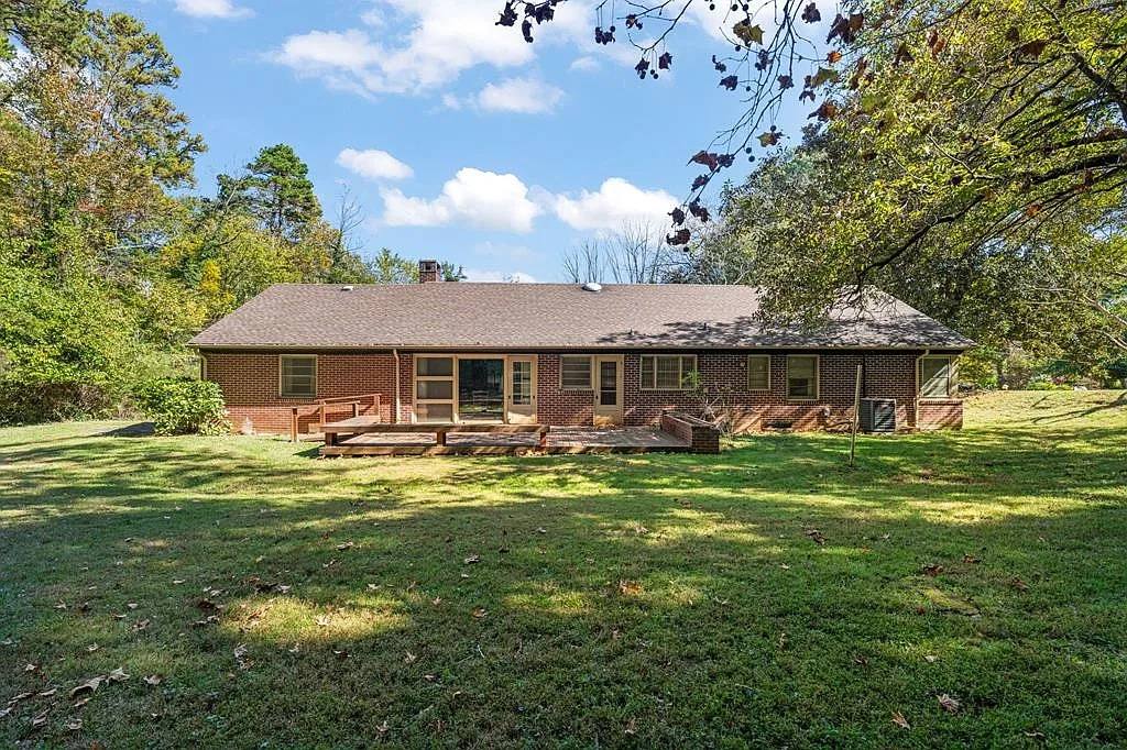 House for rent at 8 Davids Lane, Chase City, VA 23924