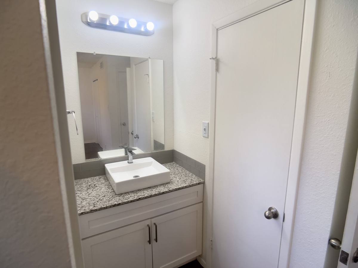 Apartment for rent at 2627 Jones Rd, Austin, TX 78745
