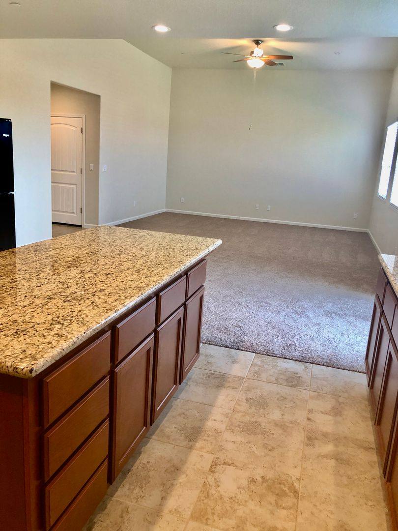 House for rent at 1614 Dodder Dr, Los Banos, CA 93635