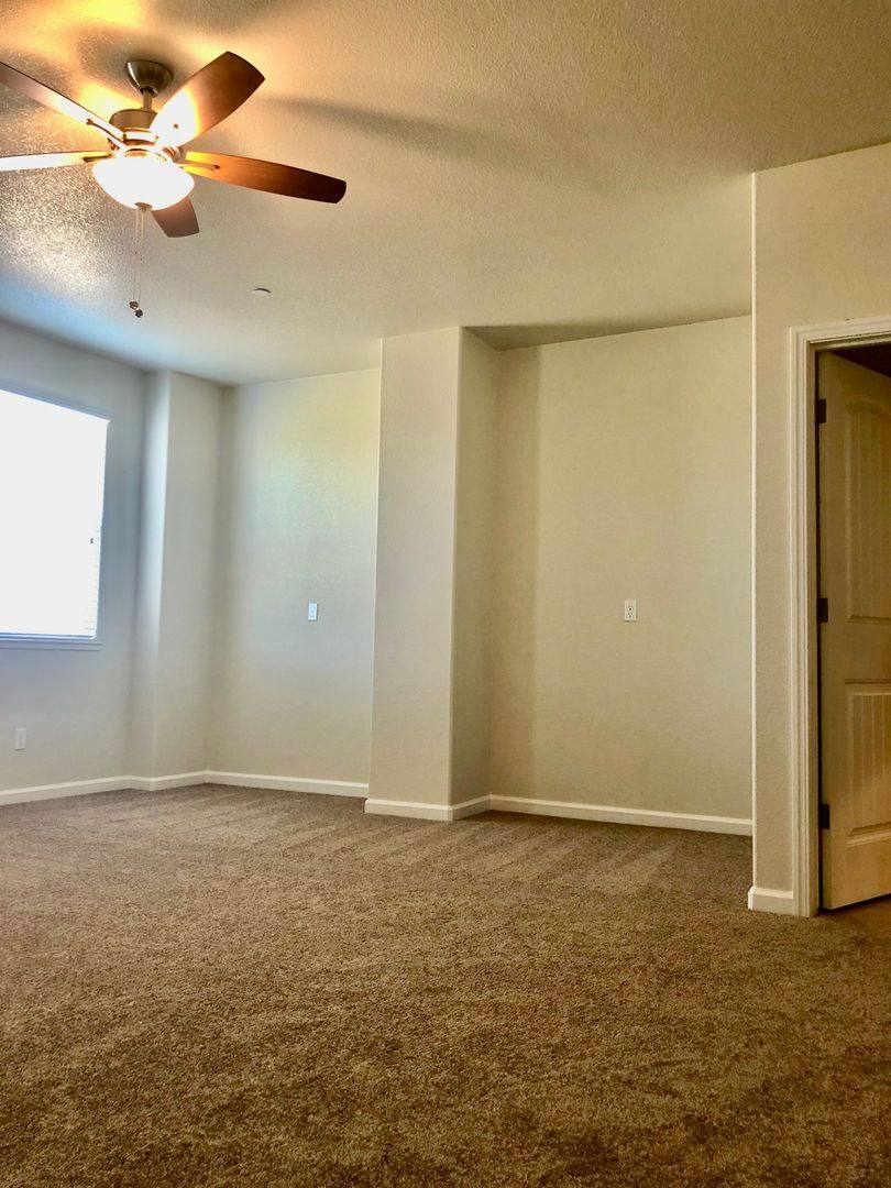 House for rent at 1614 Dodder Dr, Los Banos, CA 93635