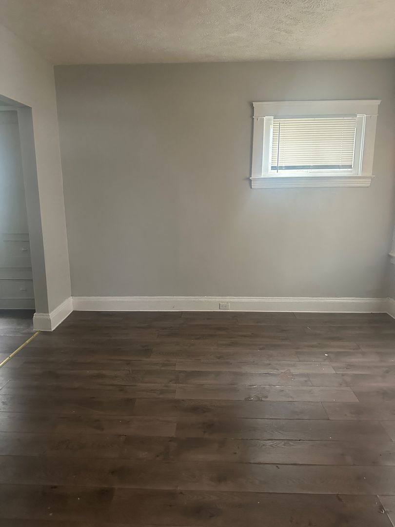 Townhouse for rent at 9710 Lamontier, Cleveland, OH 44104