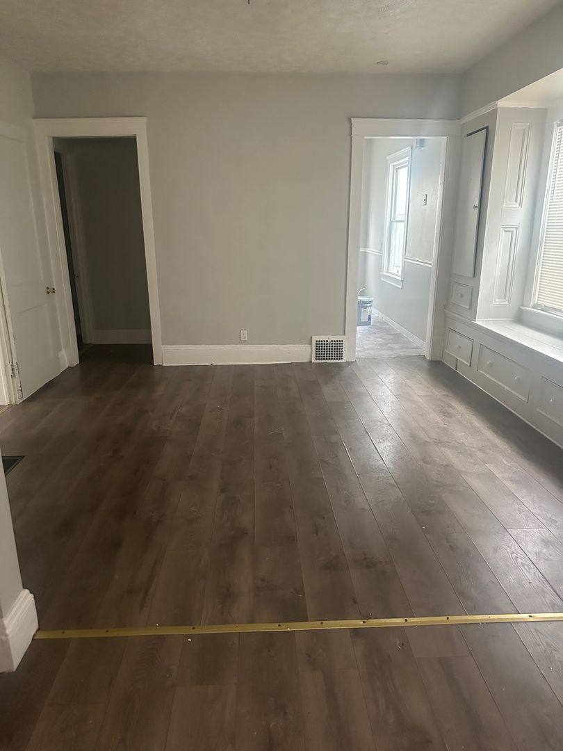 Townhouse for rent at 9710 Lamontier, Cleveland, OH 44104