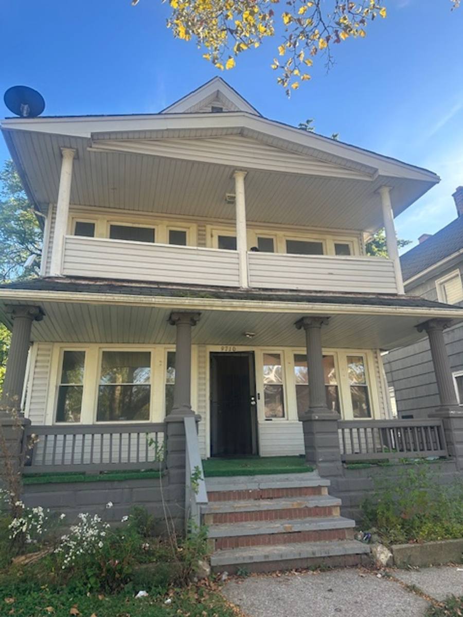Townhouse for rent at 9710 Lamontier, Cleveland, OH 44104