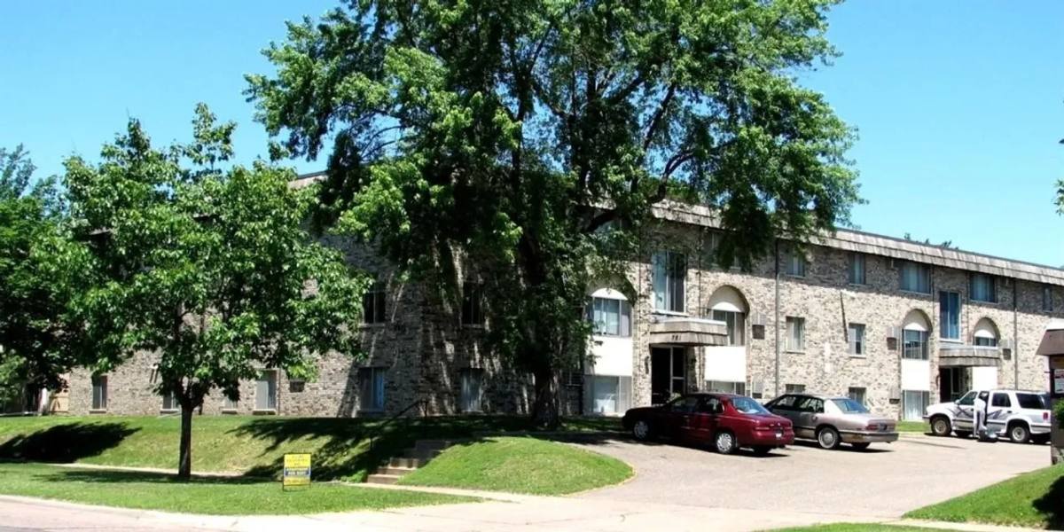 Apartment for rent at 761 Como Ave, Saint Paul, MN 55103