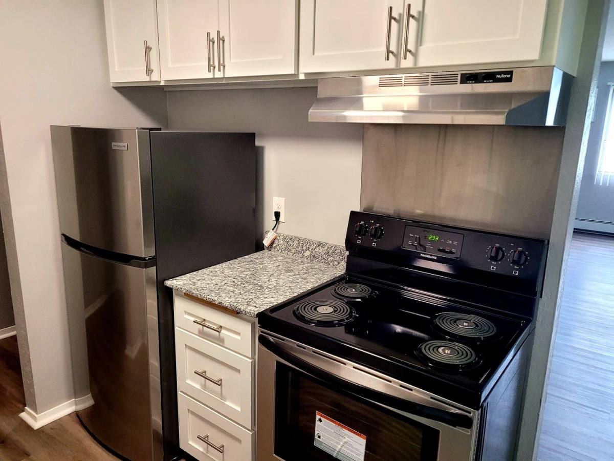 Apartment for rent at 761 Como Ave, Saint Paul, MN 55103