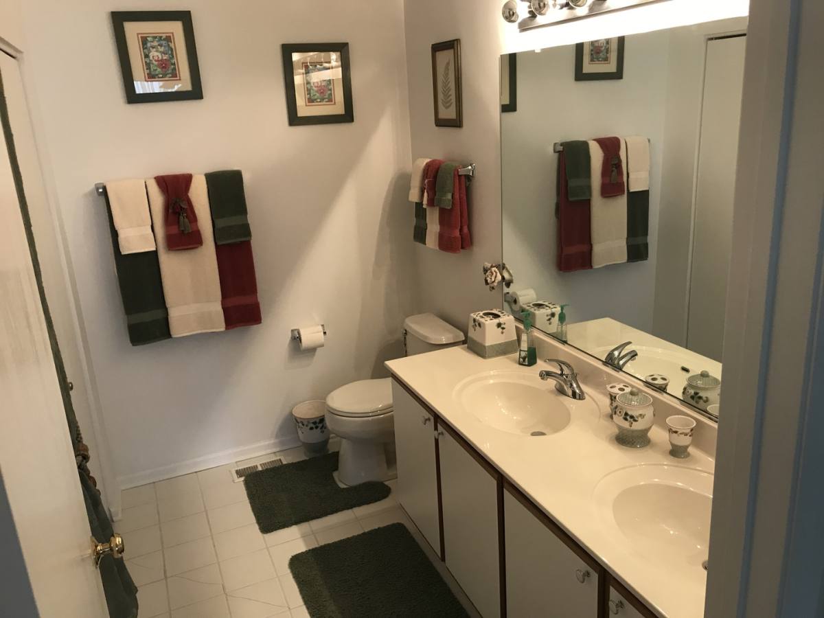 House for rent at 1493 Keystone Court, Elgin, IL 60120