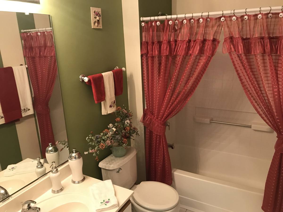 House for rent at 1493 Keystone Court, Elgin, IL 60120