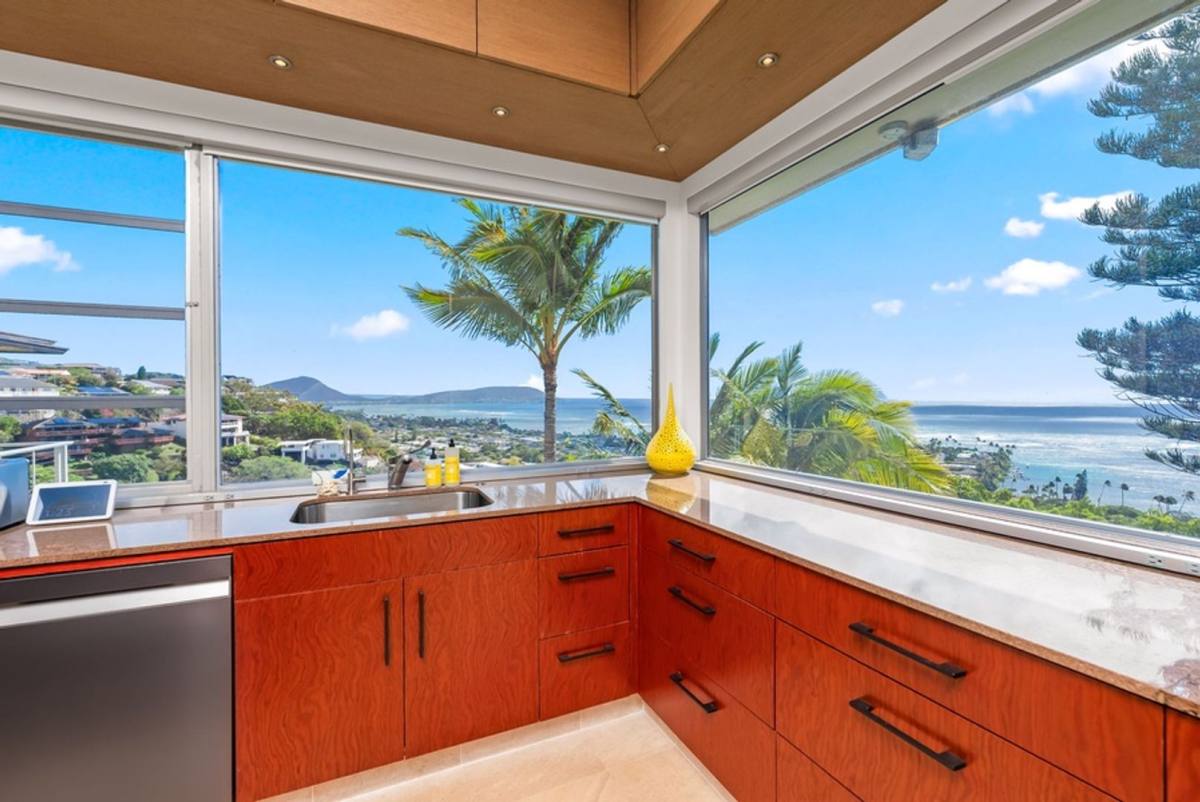 House for rent at 1507 Ehupua Place, Honolulu, HI 96821