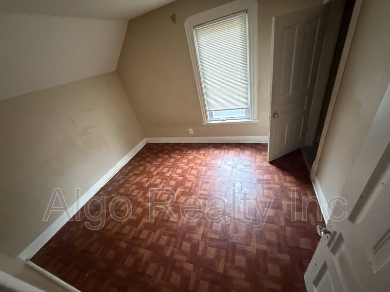 House for rent at 2647 Fremont Ave N, Minneapolis, MN 55411