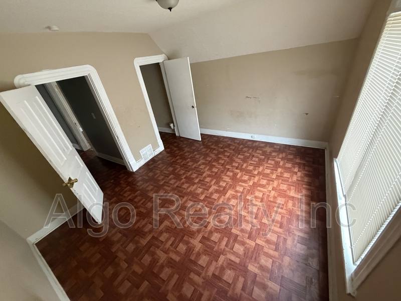 House for rent at 2647 Fremont Ave N, Minneapolis, MN 55411