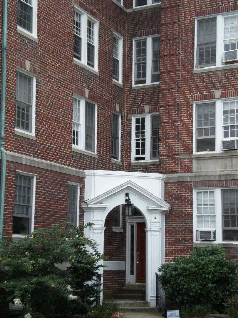 Apartment for rent at 2 Linden Ave, Haddonfield, NJ 08033