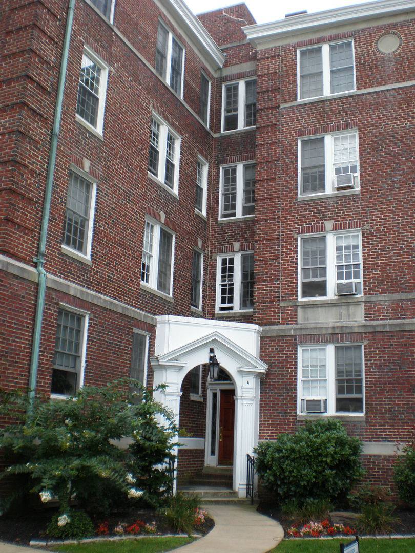 Apartment for rent at 2 Linden Ave, Haddonfield, NJ 08033