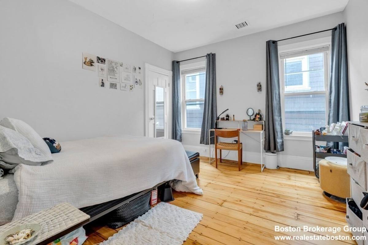 Apartment for rent at 192 Saint Alphonsus St #4, Roxbury Crossing, MA 02120