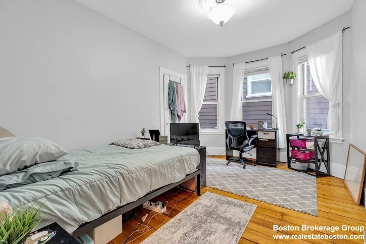 Apartment for rent at 192 Saint Alphonsus St #4, Roxbury Crossing, MA 02120